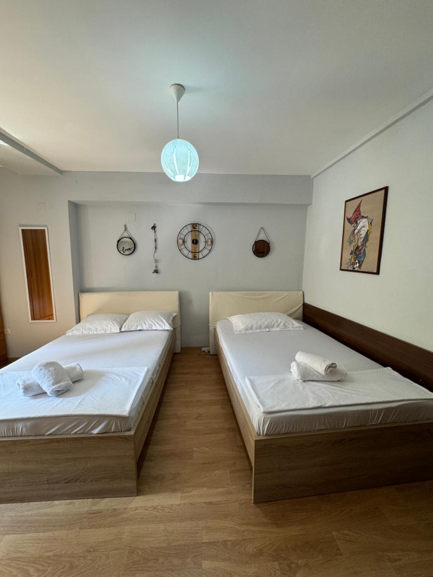 Tirana Centre Lions Gate 9 Apartment Esterno foto
